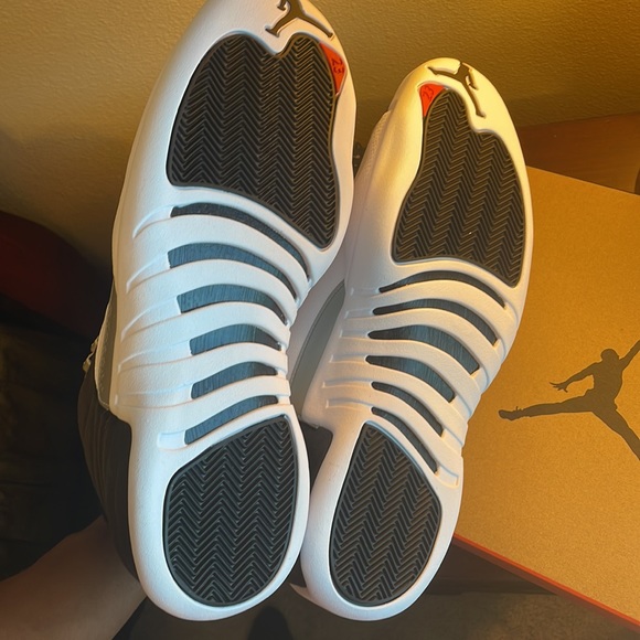 Air Jordan Retro 12 Playoffs Size 13 - Picture 2 of 7